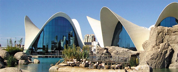 Здание океанариума в Валенсии