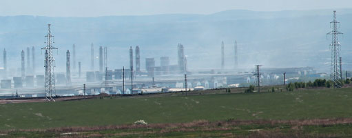 Красноярск, 30 мая 2012 года, Красноярский алюминиевый завод со стороны мкр-на Солнечный (фотография Анны Бишевой)