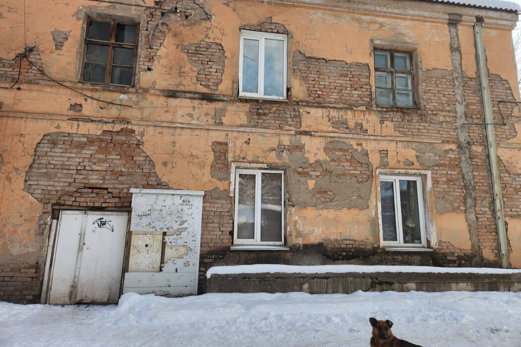 Прокуратура Красноярска потребовала расселить 13 аварийных домов раньше срока 