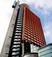 Башня-отель Hesperia Tower в Барселоне